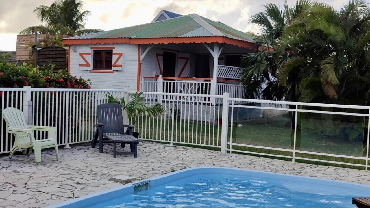 Hotel Domaine De Portland Le Moule Esterno foto